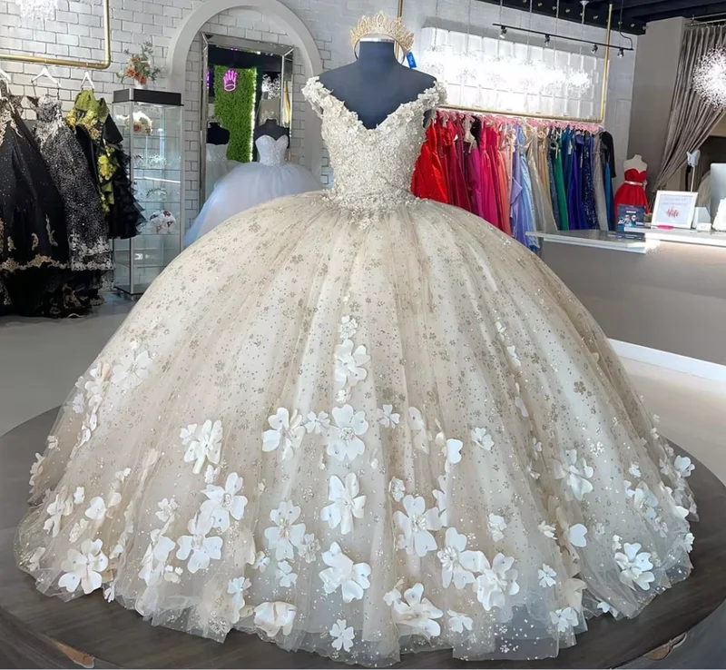 Söt 16-års Quinceanera Tyllbalklänning Blommig Applikation Snörning Bak