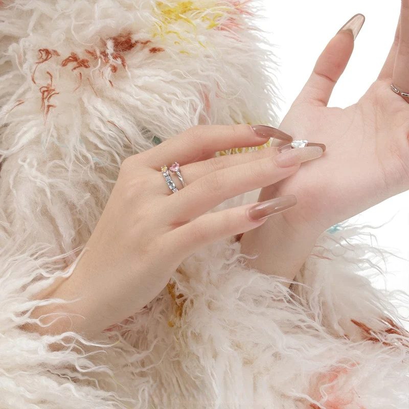 Kvinnors Grunge Chromatic Zircon Layered Ring