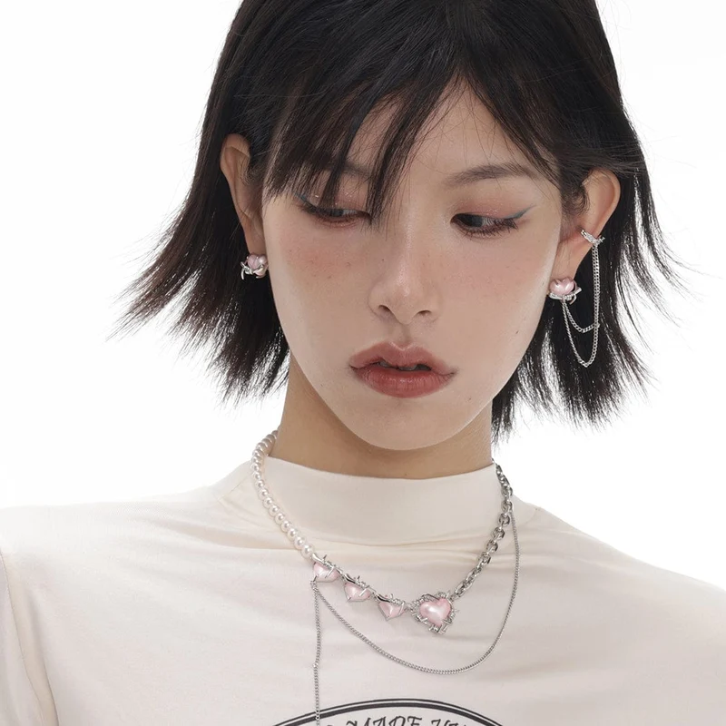 Kvinnors Grunge Hearts Pearl Layered Necklace