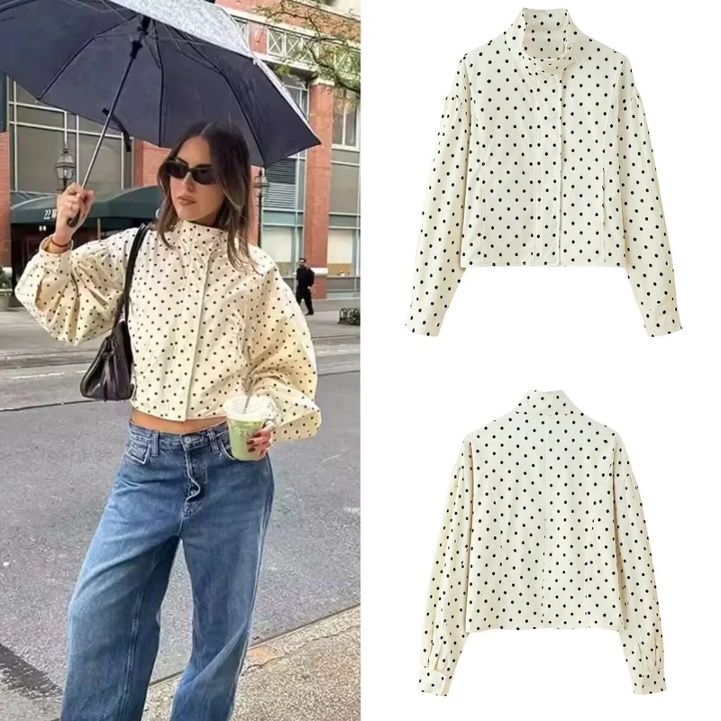 Kvinnors Quiltad Kort Jacka med Polka Dots-mönster