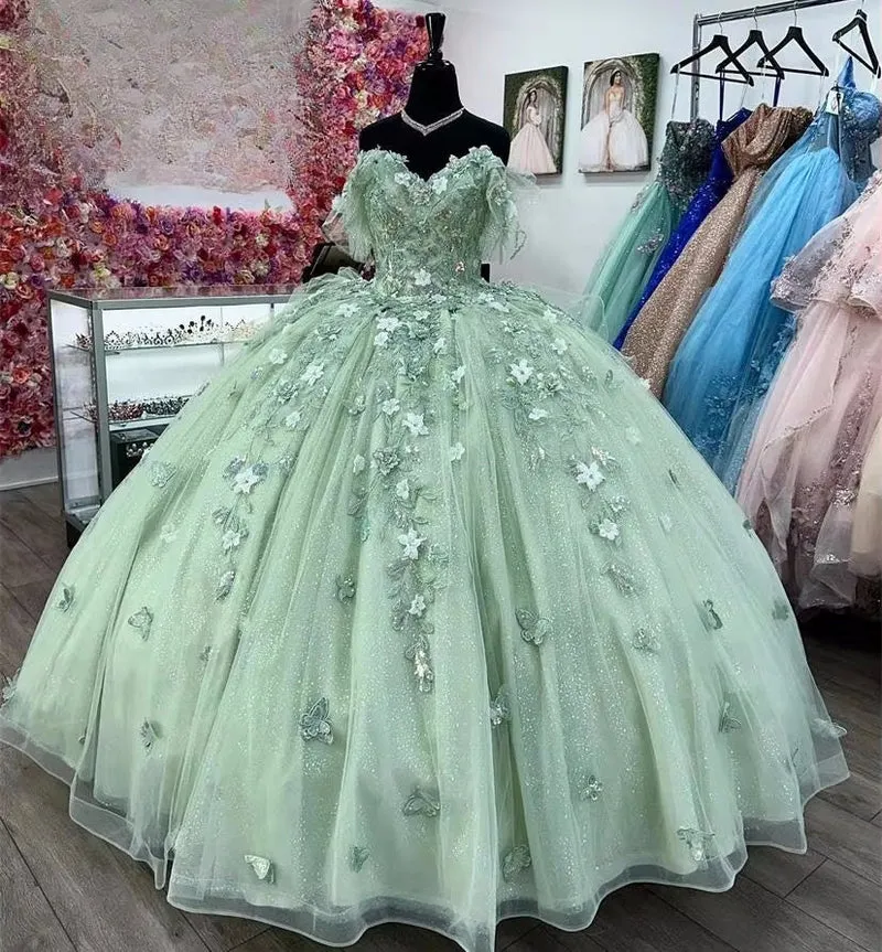 Grön Tyll Quinceañera Balklänning Off Shoulder Applikation Sweet 16 Klänning