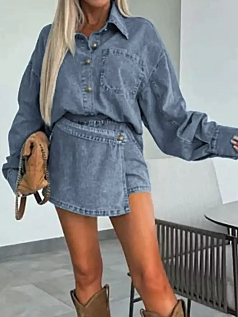 Skjorta med knappar framtill och minikjol i överdimensionerat denimset