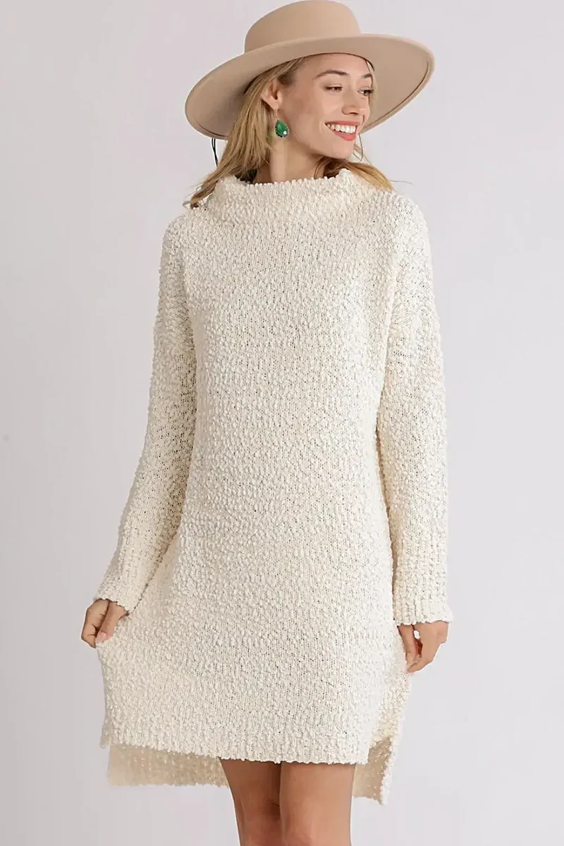 Strukturerad Plus Size Bouclé Långärmad Tröjklänning med Hög-Låg Fåll och Sidosprund