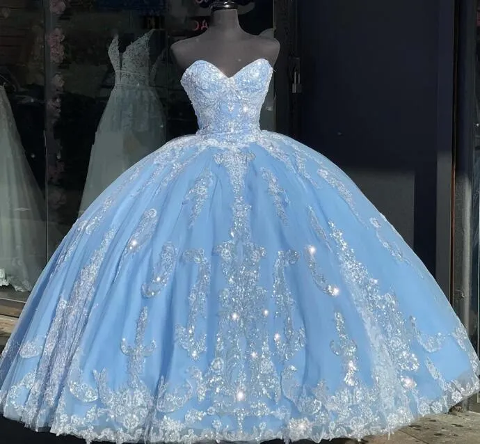 Prinsessa Hjärtformad Balklänning Tyll Blå Quinceañera Klänning med Snörning
