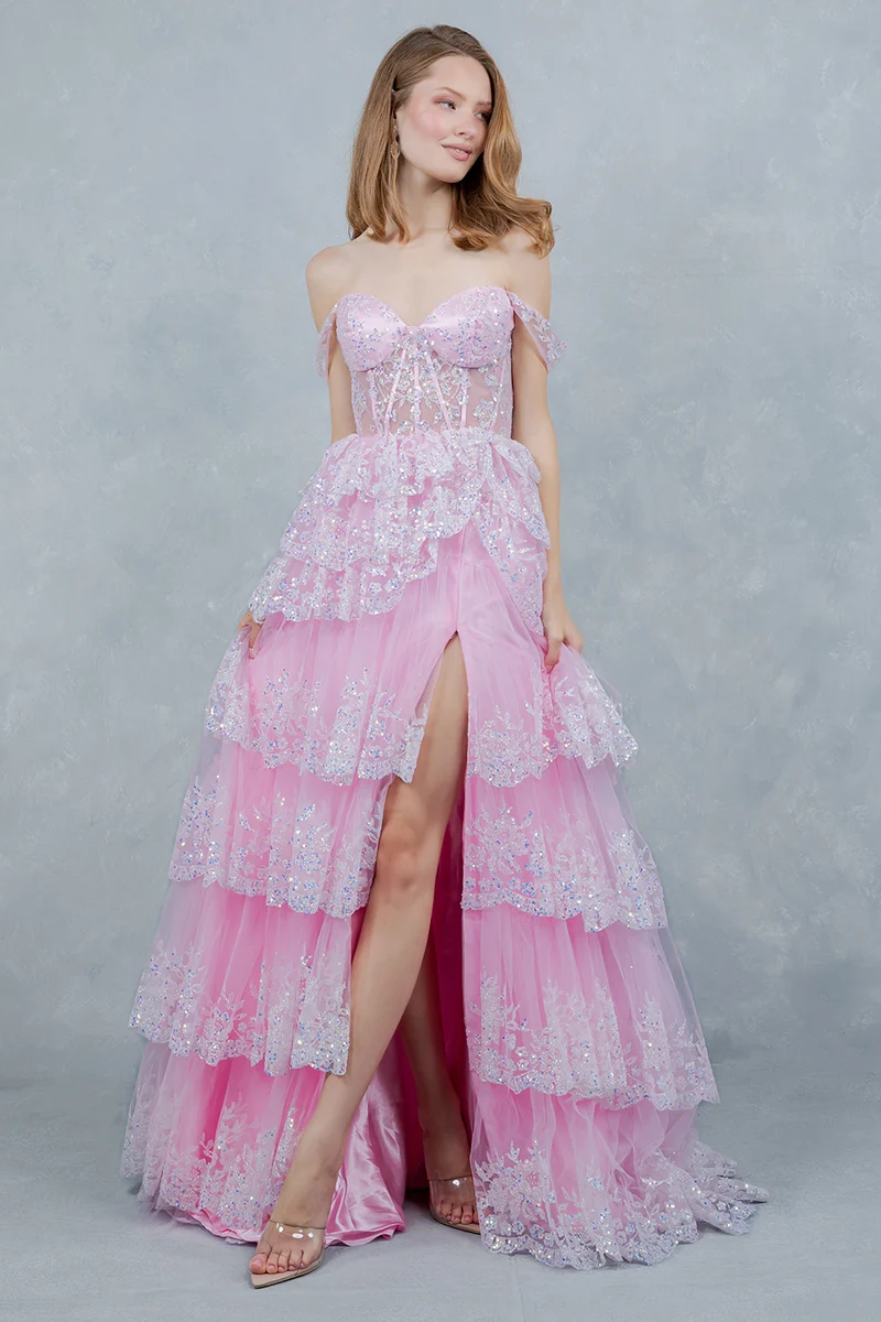 A-linjeformad klänning med bar axel och volanger från Cinderella Couture USA AS8499J