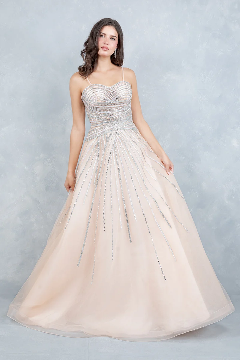 A-linjeformad klänning med hjärtformad halsringning från Cinderella Couture USA AS8569J