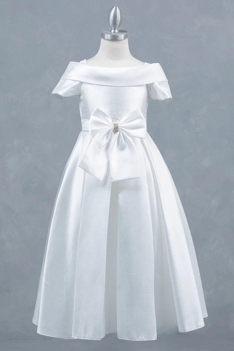 Elegant Klassisk Off Shoulder Neckline Flicka Nattvardsklänning från Cinderella Couture USA AS9177