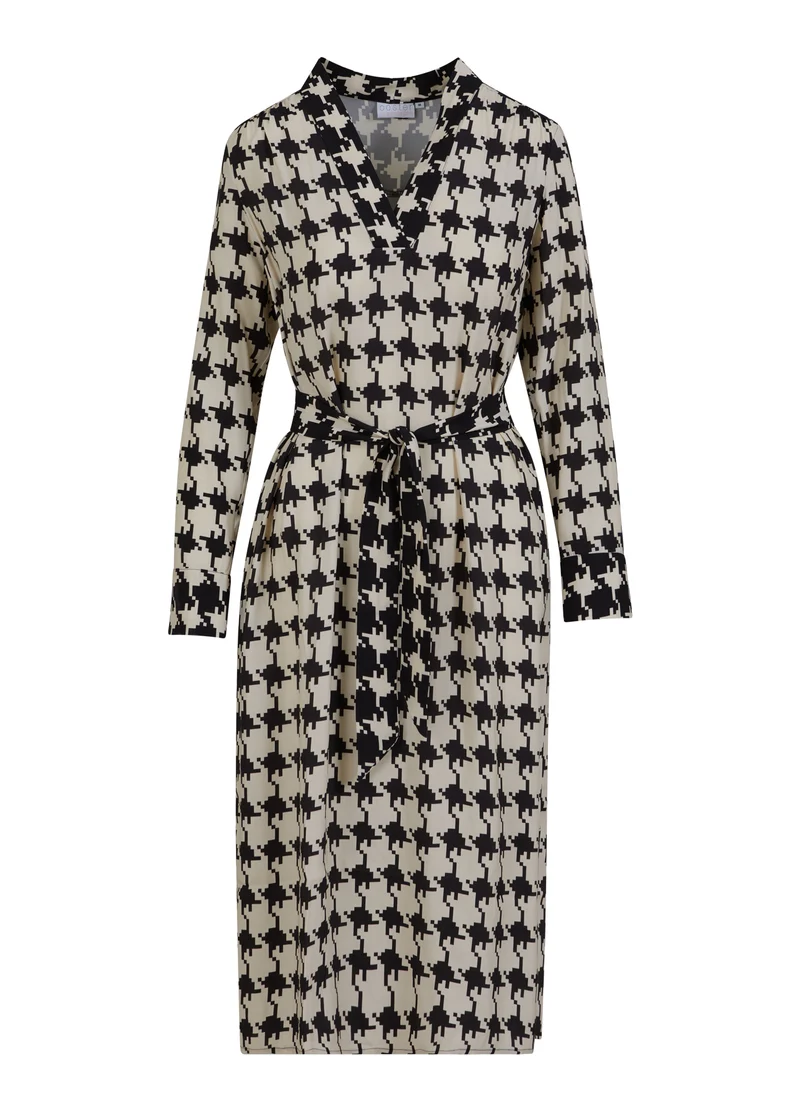 LÅNG KLÄNNING I HUNDSTOOTH TRYCK - Houndstooth mix print