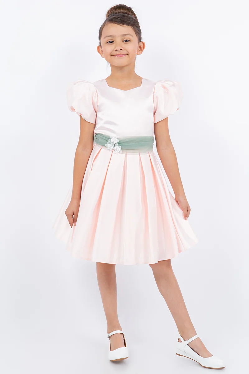 Puffärm Satin Flower Girl Dress från Cinderella Couture USA AS9159