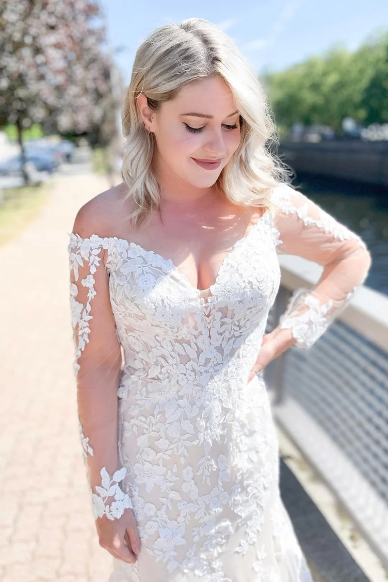 Elegant Off-Shoulder Långärmad Hjärtformad Sjöjungfru Bröllopsklänning med Spetsapplikationer