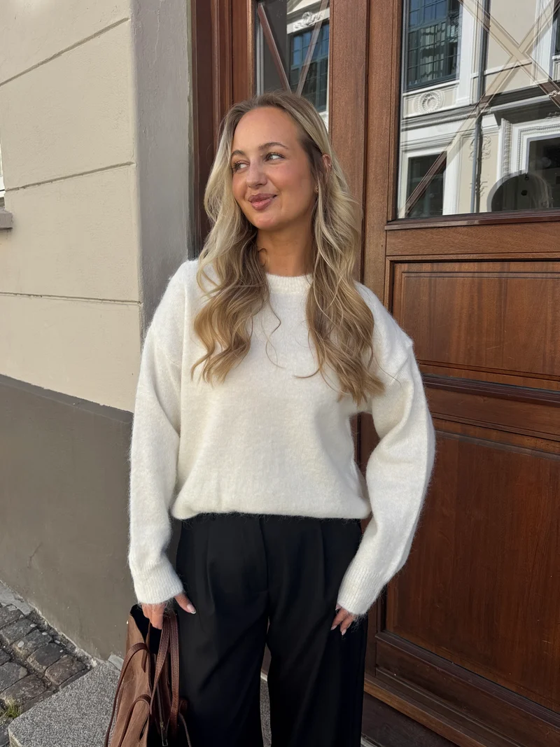 Lydia striktrøje hvid