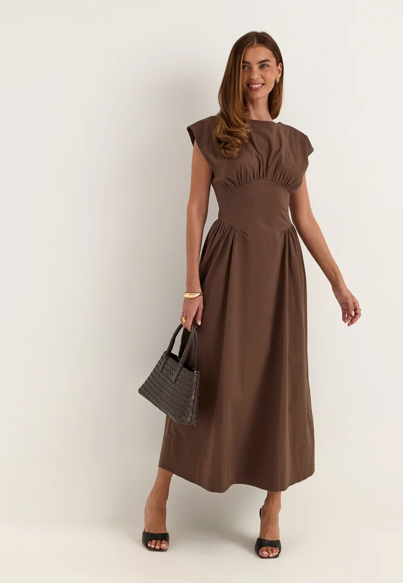 V-shaped Rushed Midi Dress