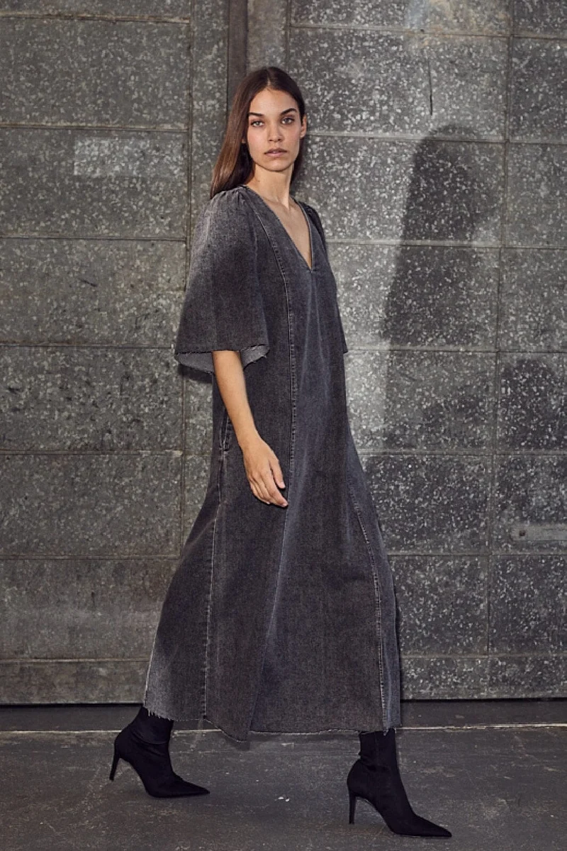 Haute L'Amitié - Denim Hem Dress Black HL10357 - Washed Black