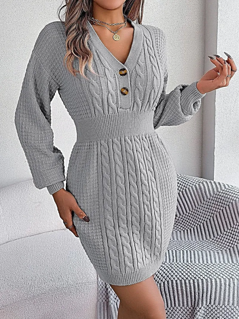 Elegant knappad kabelstickad klänning med V-ringning, medelstretchig - 100 % akryl
