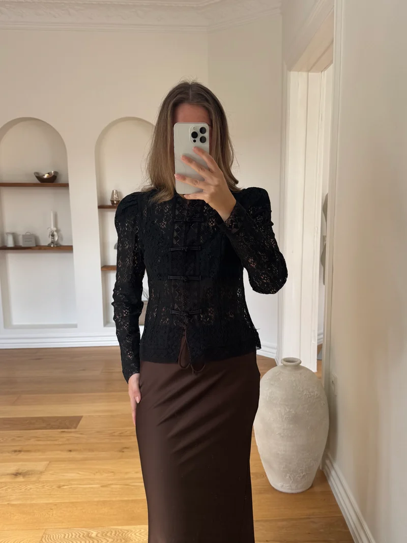 Malene bluse sort