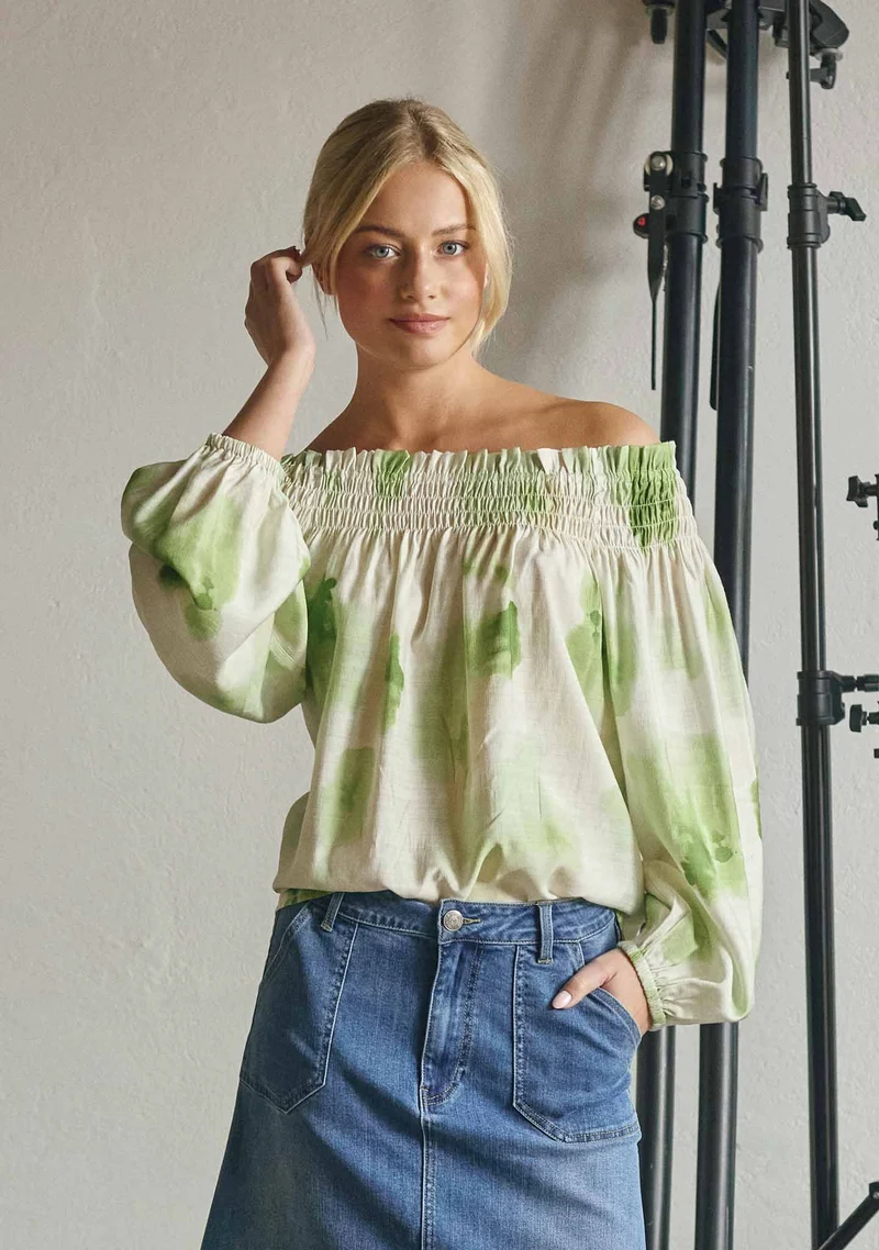 Ane Stretch Blouse - Green Watercolor