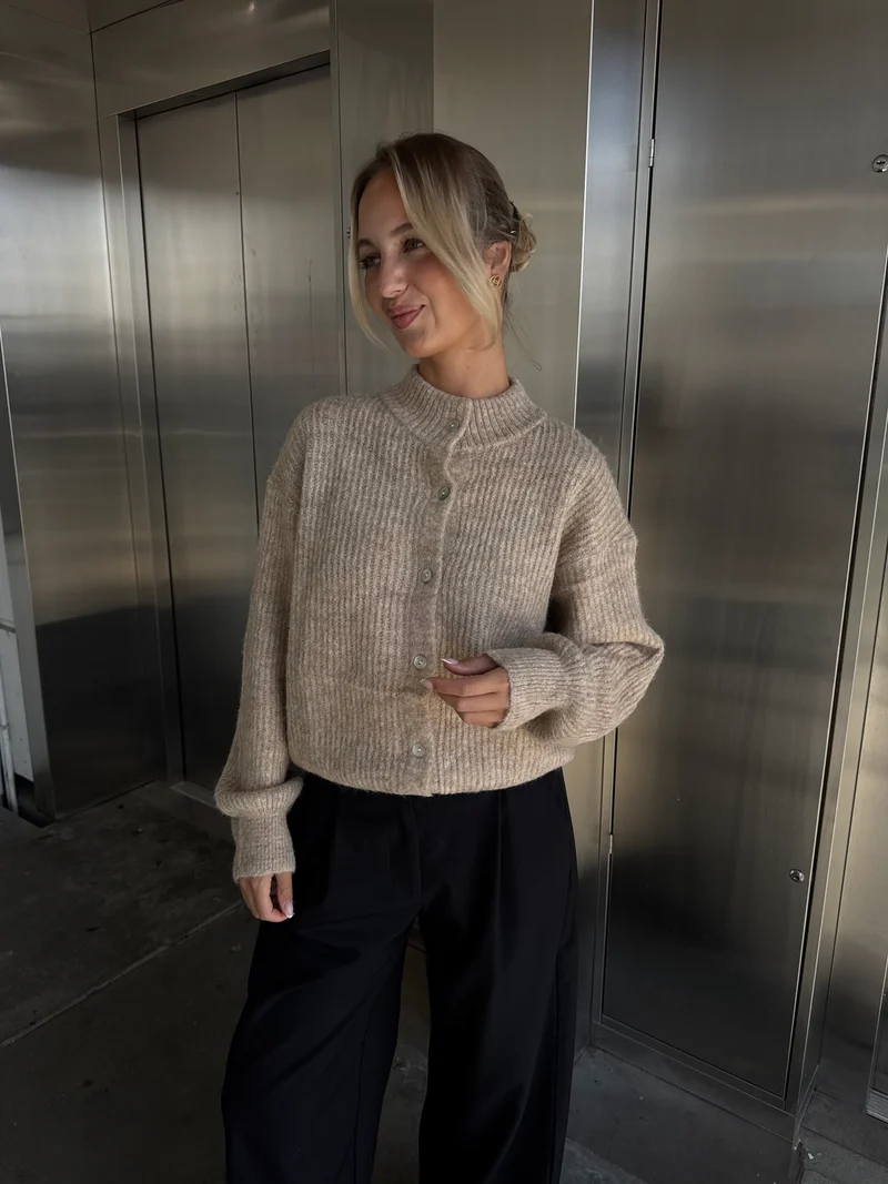 Lovisa cardigan lysebrun
