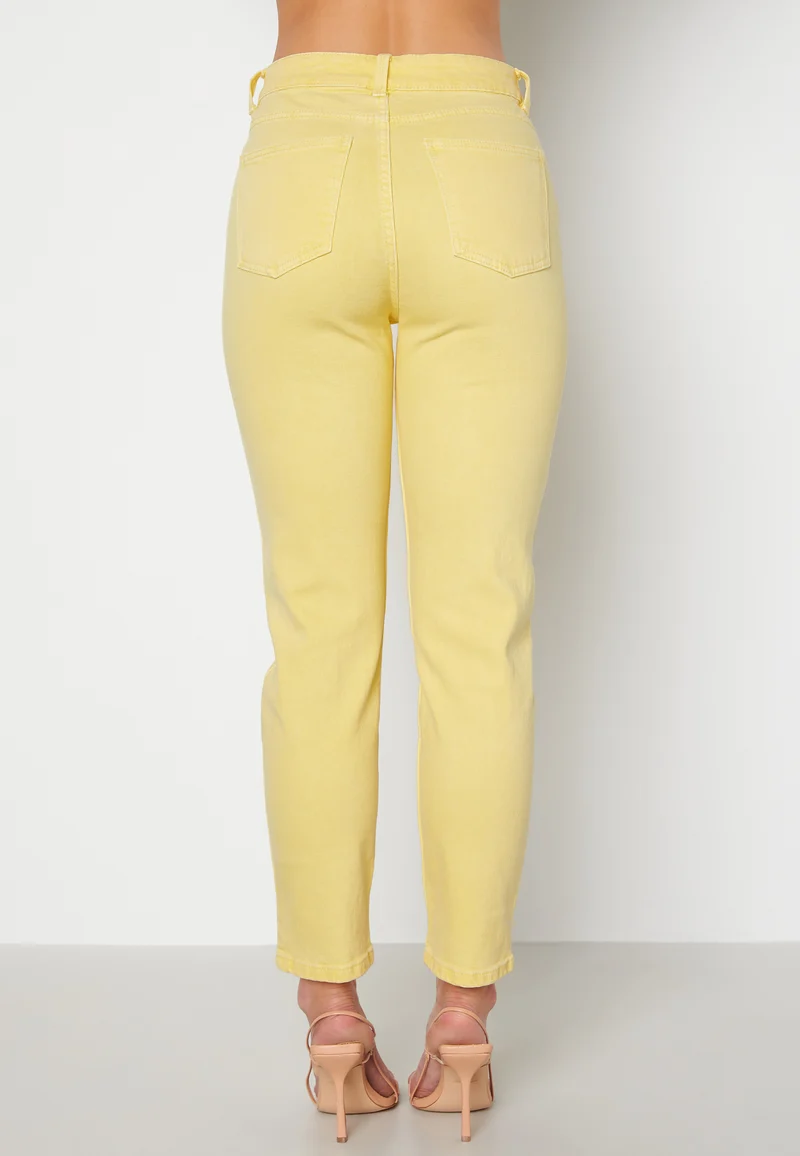 Emily HW Straight Jeans