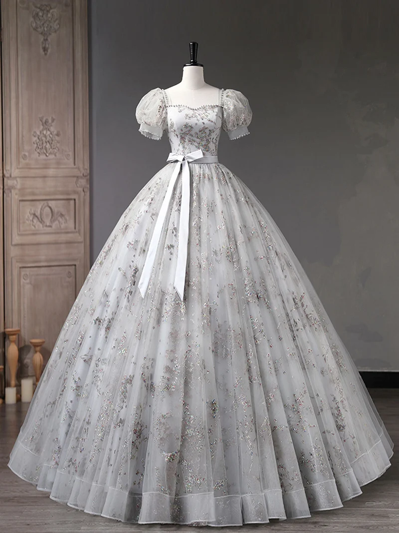 Silvergrå fyrkantig hals spets balklänning Quinceanera klänning med korta ärmar