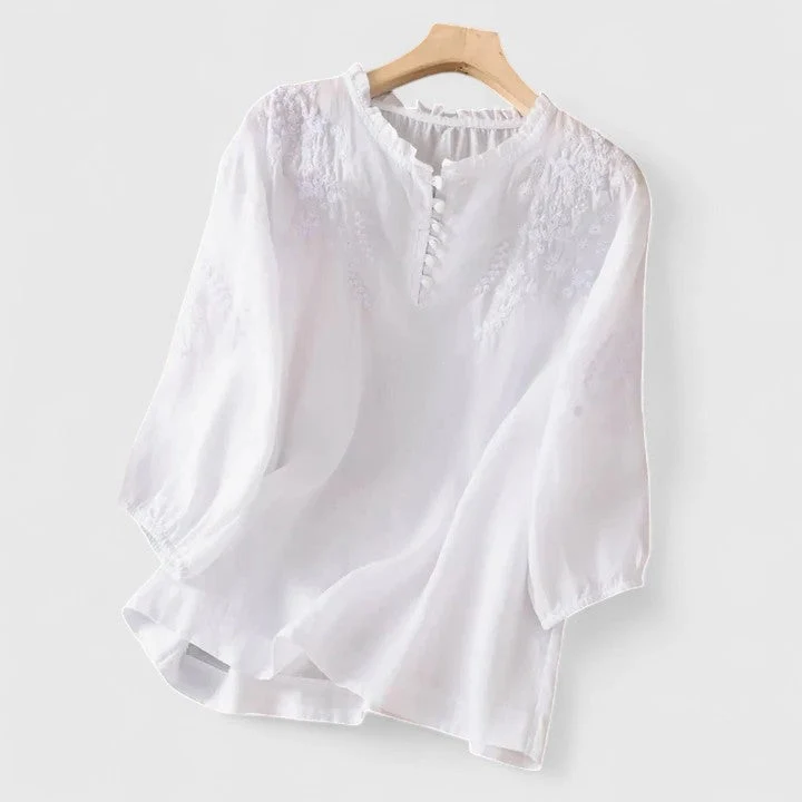 Vasilene | Elegant blus med knäppning framtill