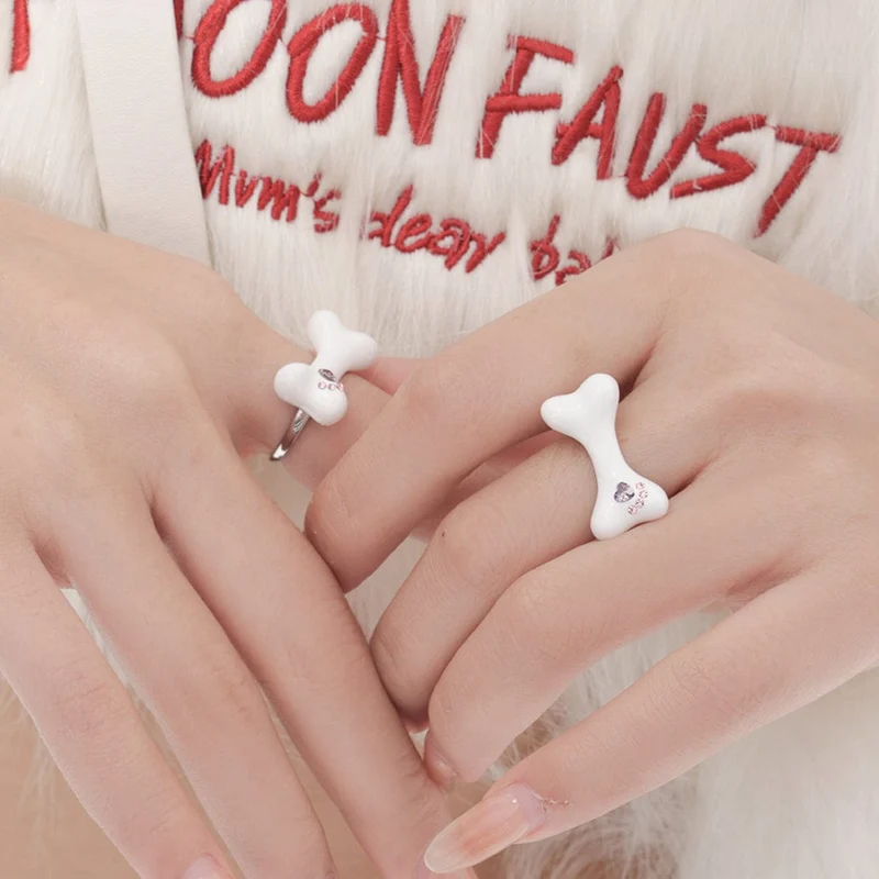 Kvinnors Grunge Bone Beaded Ring