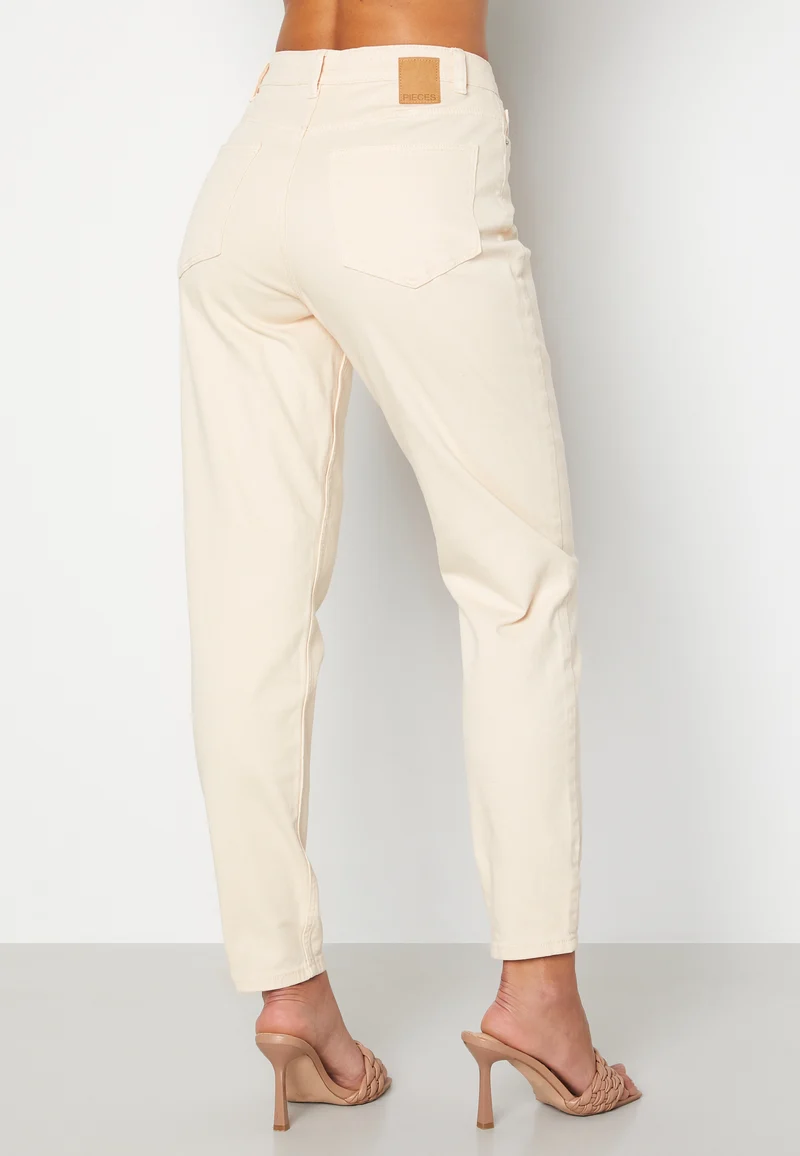 Kesia Mom HW Jeans
