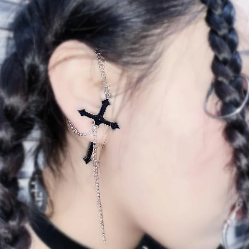 Gothic Cross Chain örhängen för kvinnor