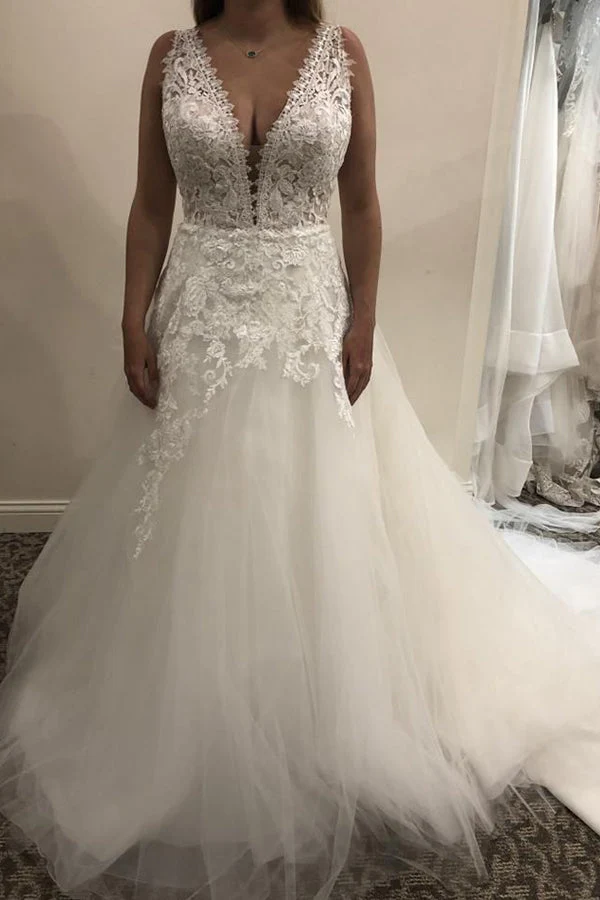 Elegant Spets Tyll A-linje Ärmlös Rygglös Brudklänning