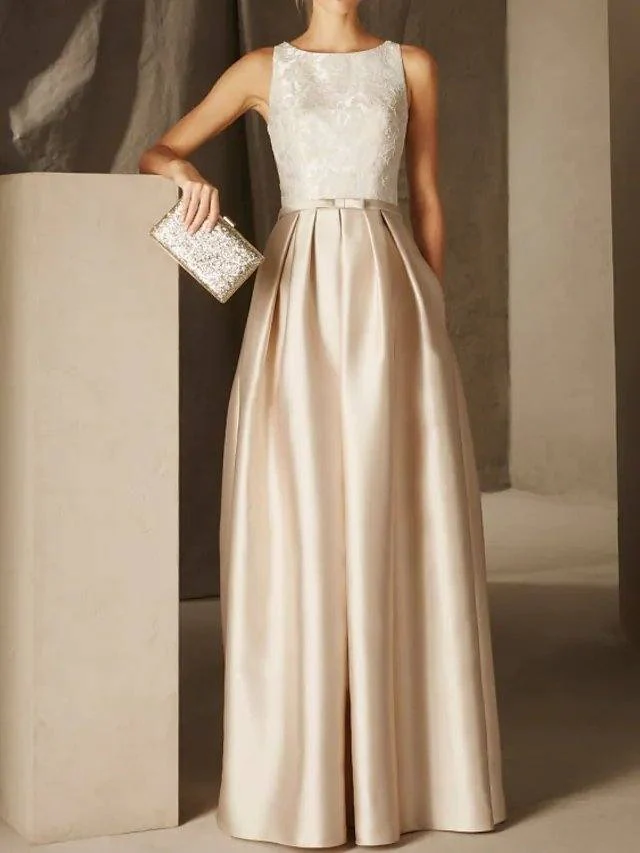 Elegant A-linjeformad Empire-klänning för bröllopsgäster med ärmlös satin
