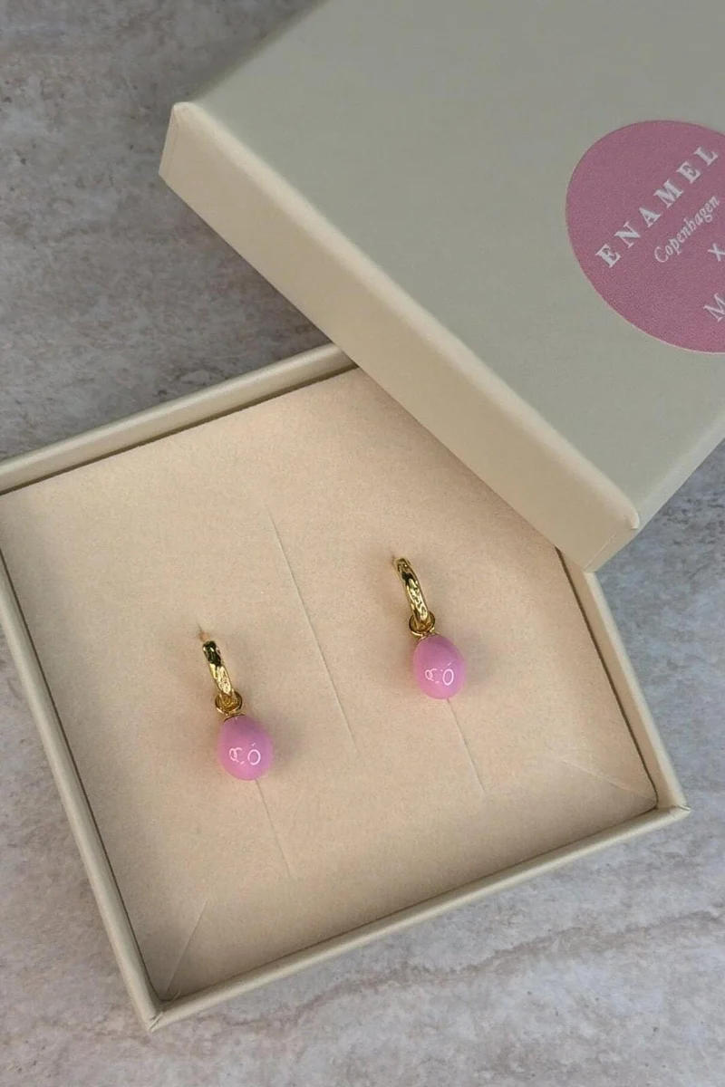 Enamel Copenhagen x Molly&My - Hoops, Significant Enamel E429G - Light Pink