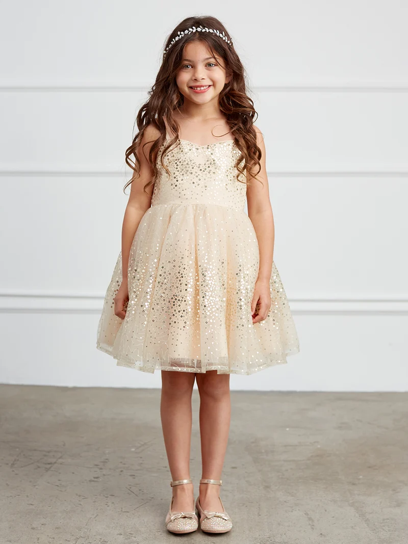 Girl Dress with Sweetheart Neckline Paljetter Klänning från TIPTOP KIDS - AS5825