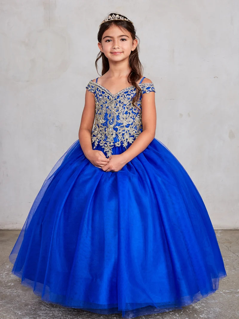 Tjejklänning med off-shoulder spetsbodice från TIPTOP KIDS - AS7024