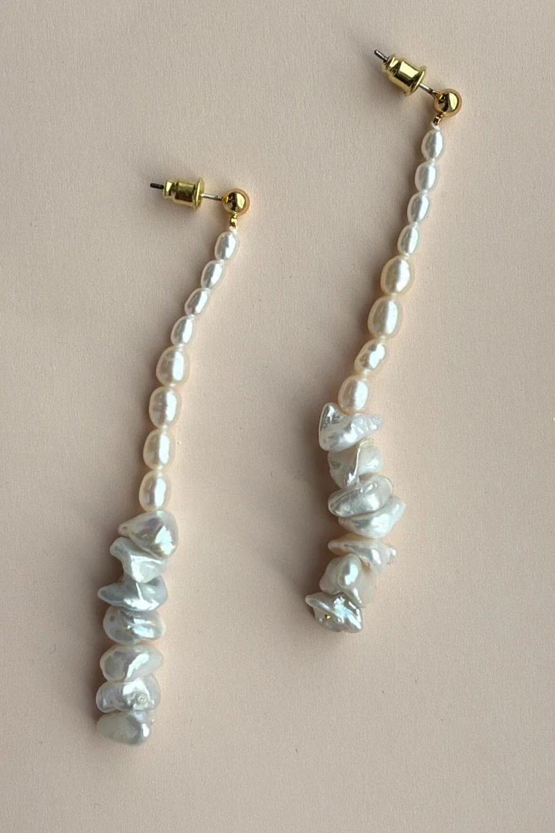 Mellow Moon - Ocean Earring - White