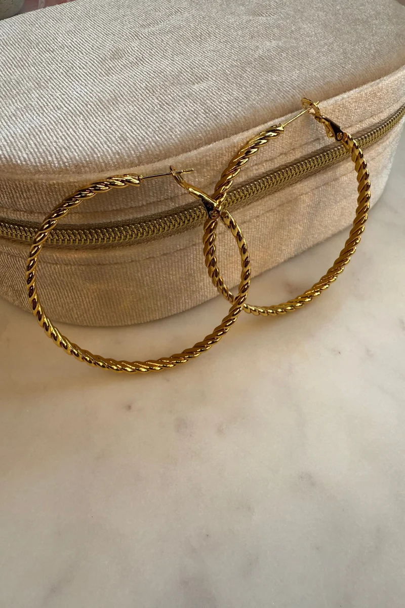 Mellow Moon - Chiara Hoop Earring - Golden