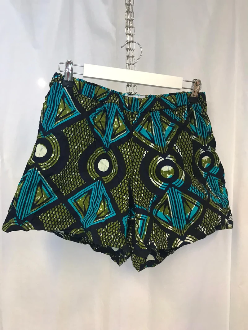Secondhand: Zanzibar Woven shorts - L