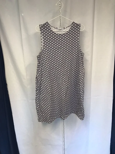 Secondhand: Anna - Grey dots - L