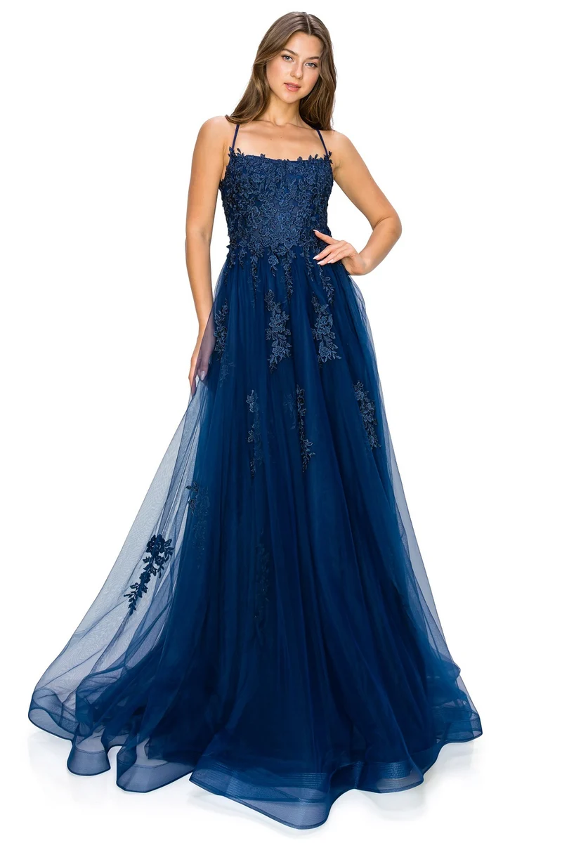 Marinblå spetsapplikation i tyll A-line klänning från Cinderella Couture USA AS8031J-NA Spetsklänning i tyll - speciella tillfällen/kurvor
