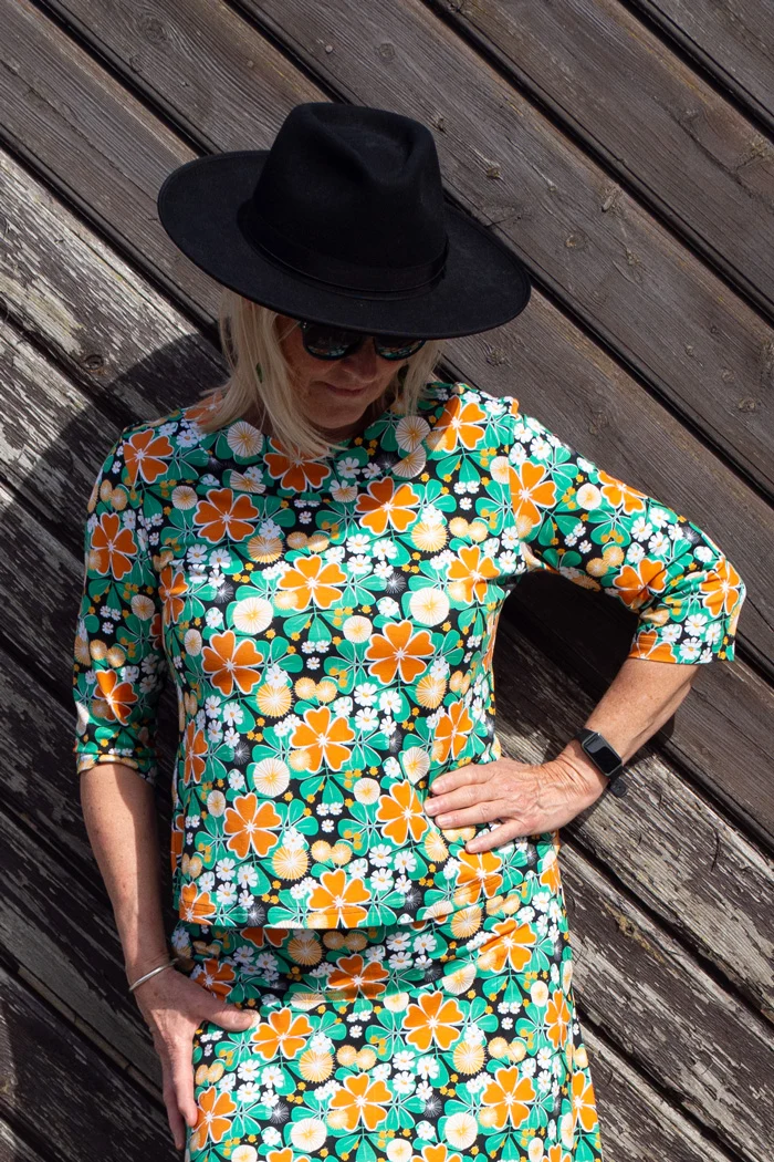 Tröja Signe - Majblomma orange black