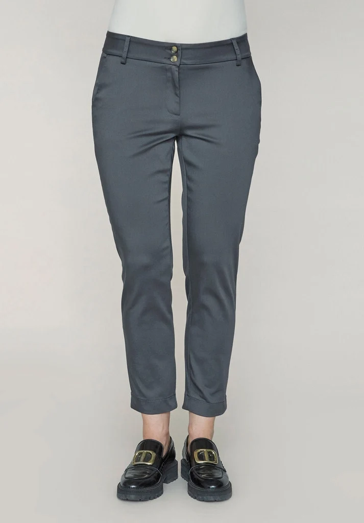 Byxa Isay chino