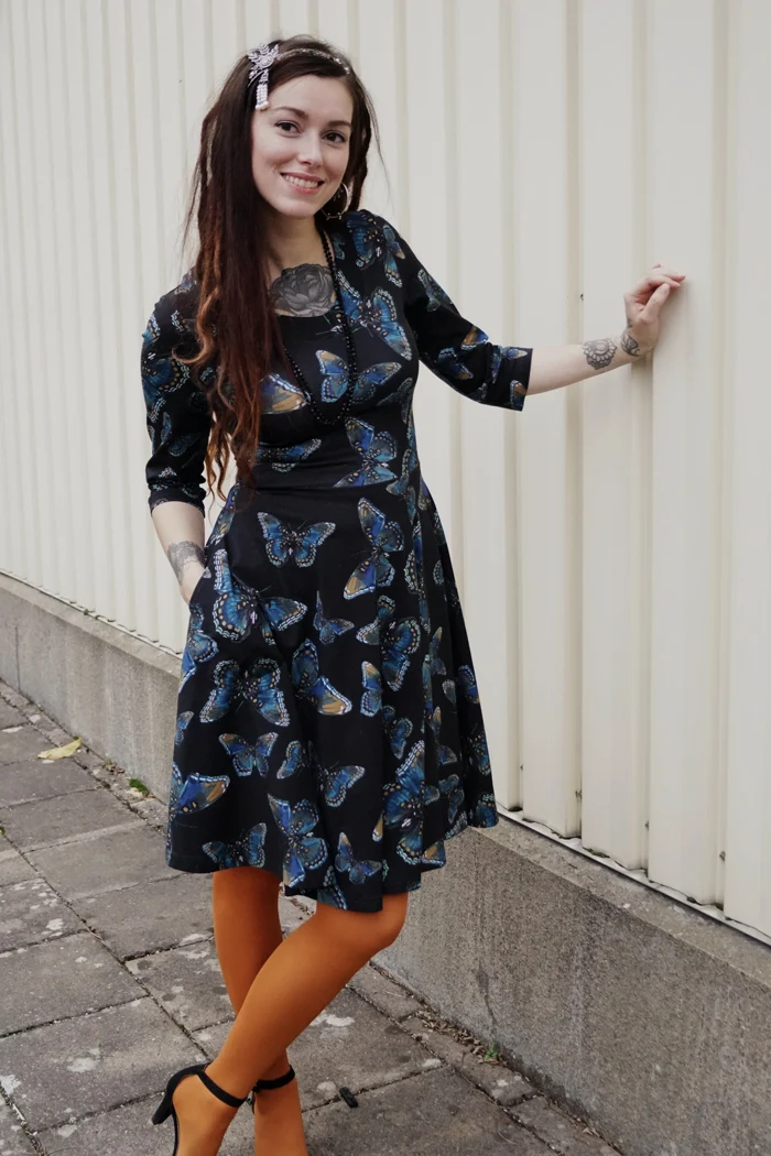 Klänning Stina - ButterflyDenim black