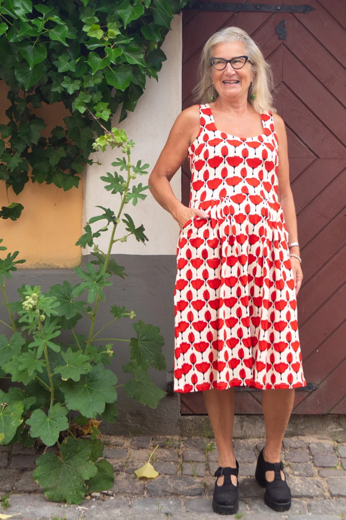 Klänning Gerda - Tulip red