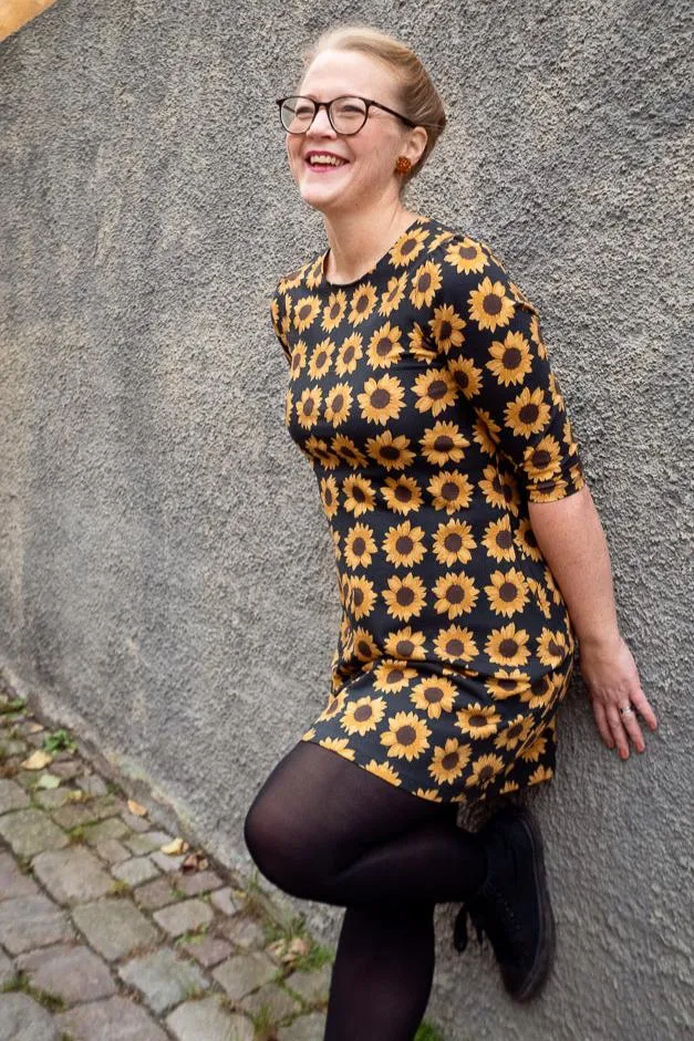 Klänning Bardot - Sunflower black
