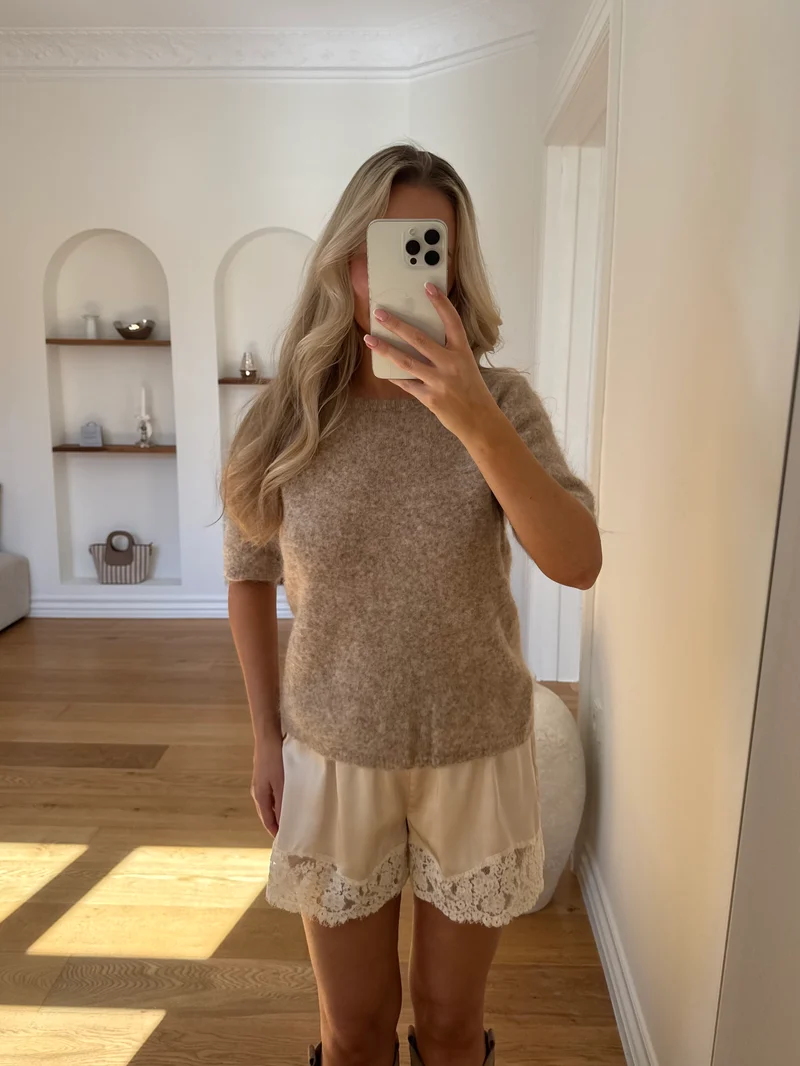 Ember strik brun