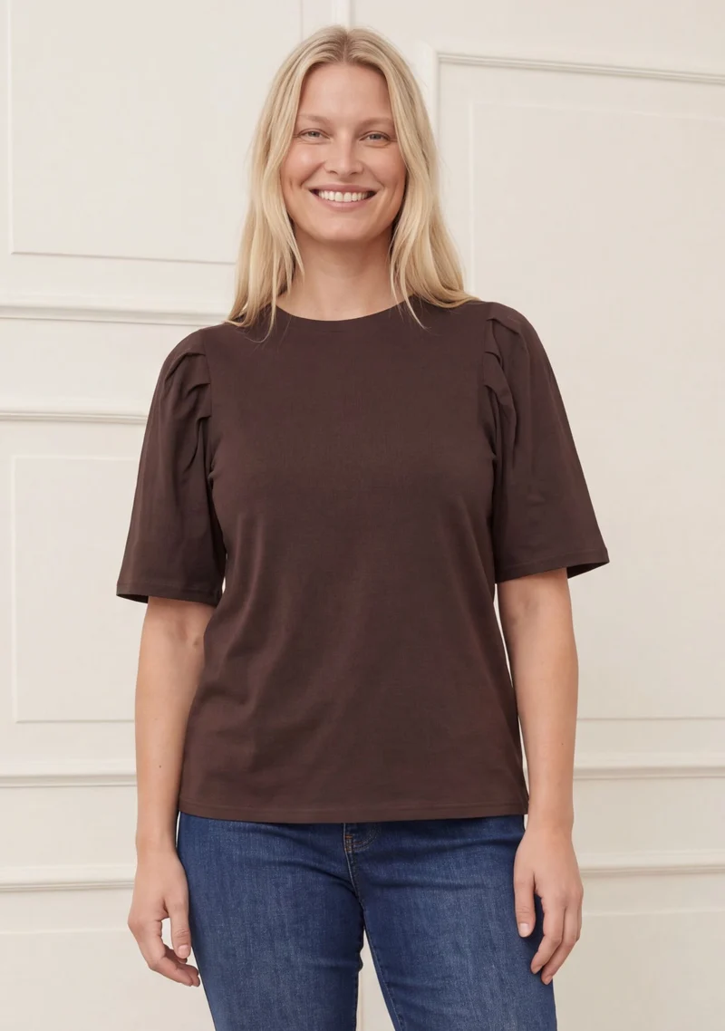 Tinni s/s T-Shirt - Dark brown
