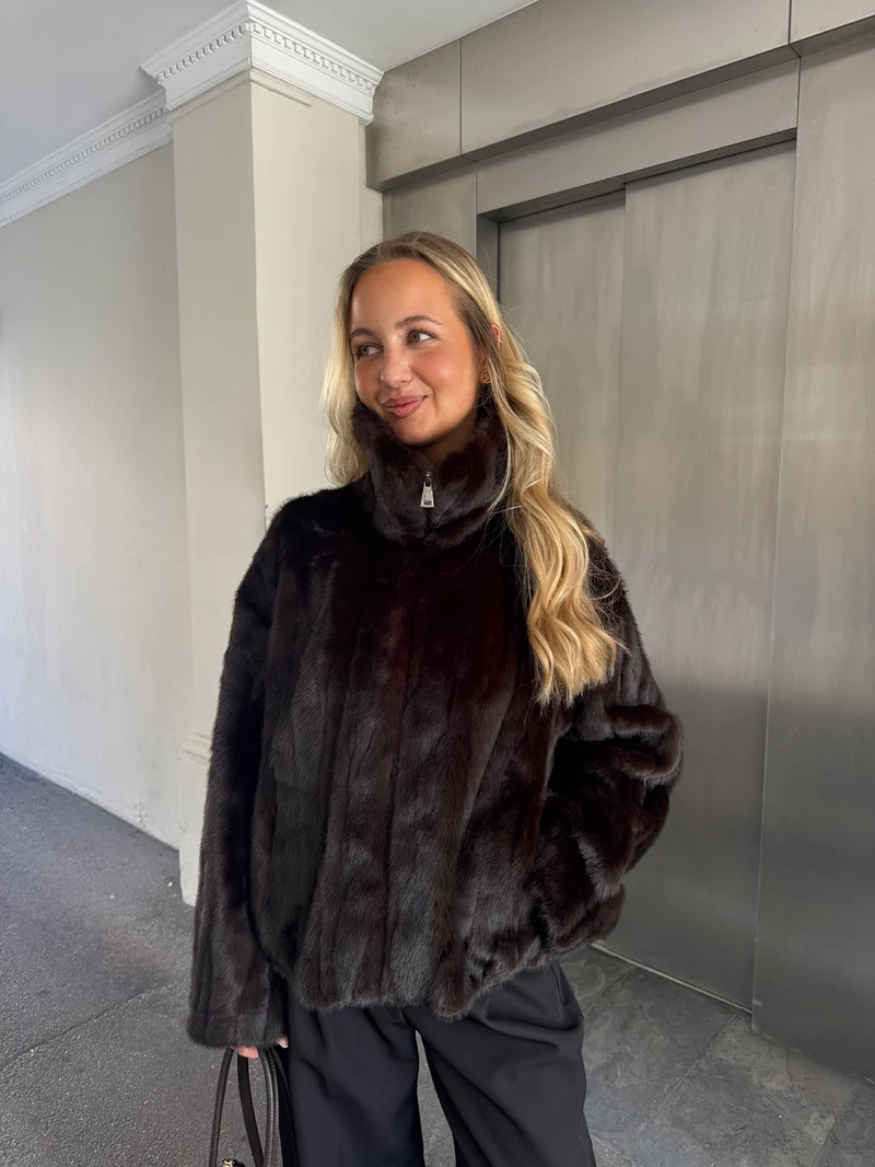 Freja faux jakke mørkebrun