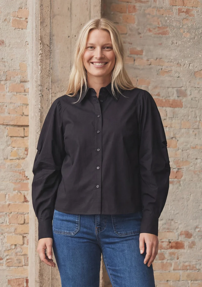 Sigga Sleeve Shirt - Black