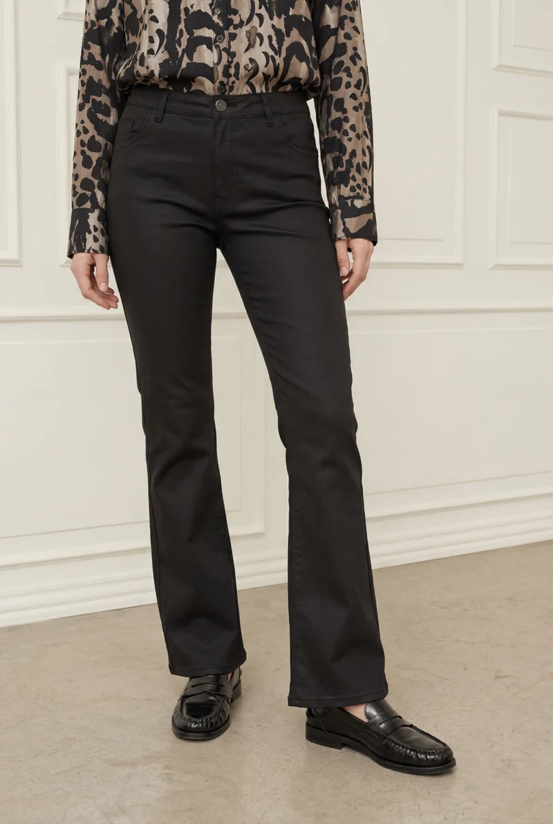 Isay Flare Coated Pant - Black