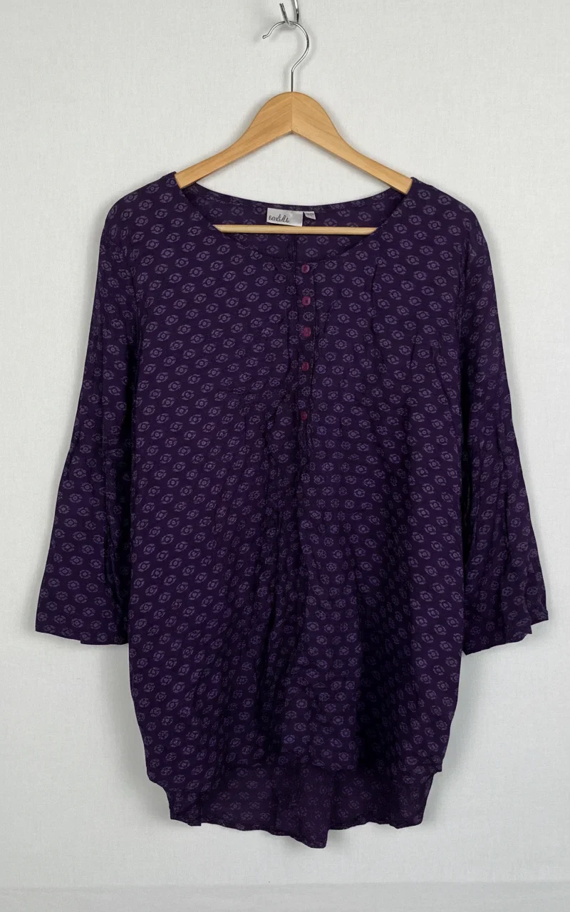 Isolde mönstrad blus i lila
