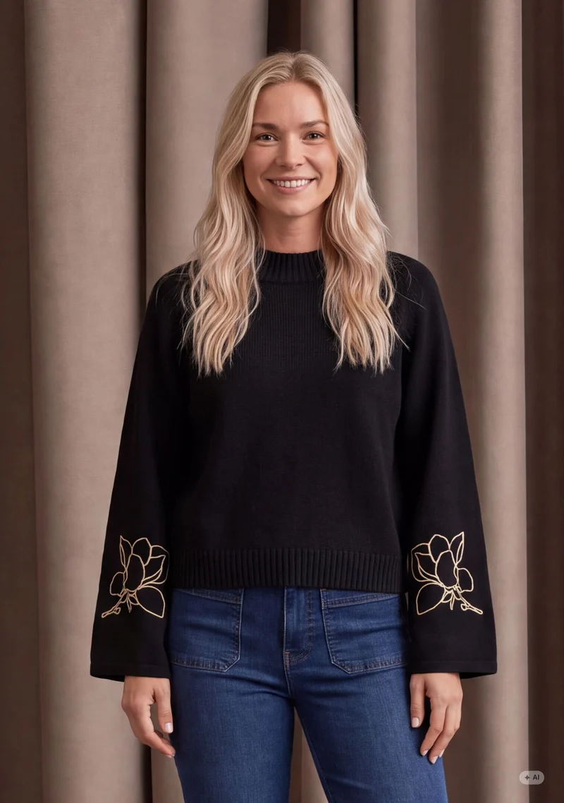 Gwen Deco Pullover - Black w/Cream