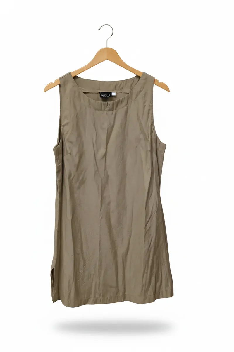 Lola Woman beige ärmlös topp